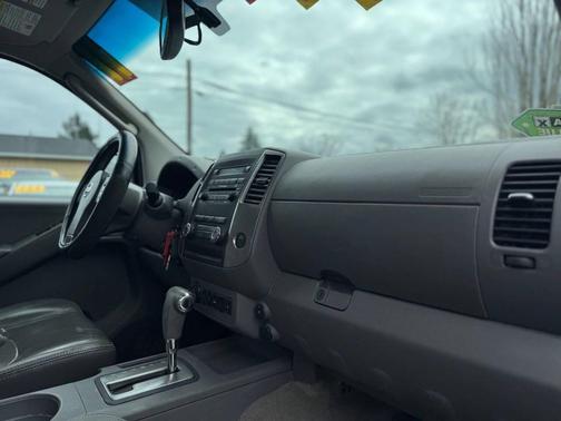 2011 Nissan Frontier SL