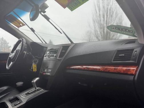 2010 Subaru Outback 3.6 R Limited