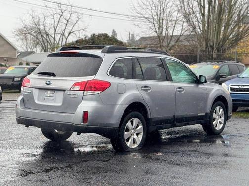 2010 Subaru Outback 3.6 R Limited