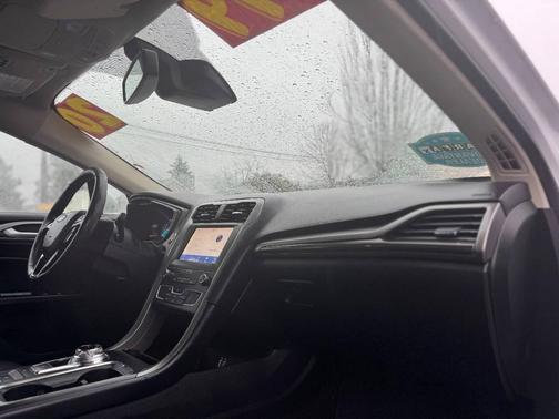 2020 Ford Fusion SEL