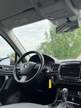 2013 Volkswagen Touareg VR6 Sport