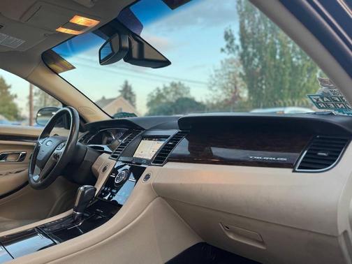 2019 Ford Taurus Limited