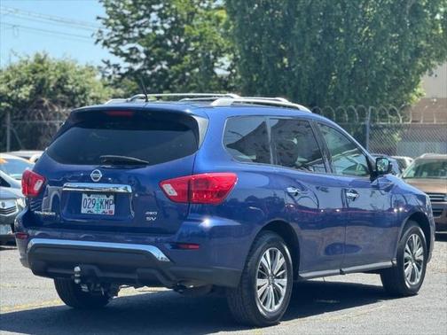 2017 Nissan Pathfinder SV