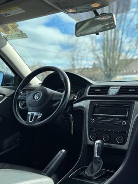 2015 Volkswagen Passat 1.8T S