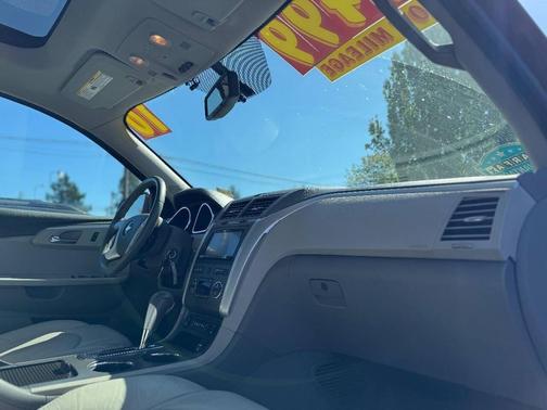 2010 Chevrolet Traverse LT