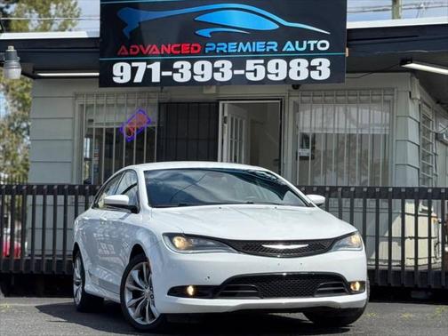 2016 Chrysler 200 S