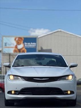 2016 Chrysler 200 S