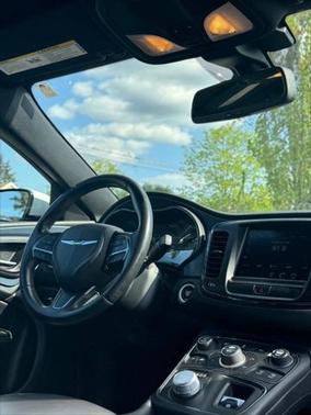2016 Chrysler 200 S