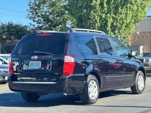 2006 Kia Sedona LX