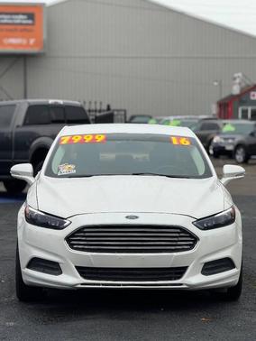 2016 Ford Fusion SE
