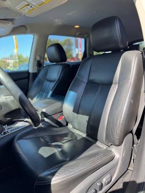 2014 Nissan Pathfinder Hybrid SL