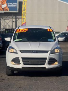 Oxford White 2014 Ford Escape SE