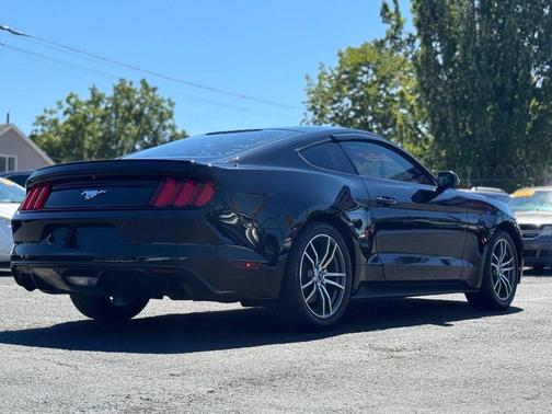 2017 Ford Mustang EcoBoost