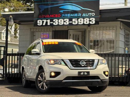 Glacier White 2018 Nissan Pathfinder SV