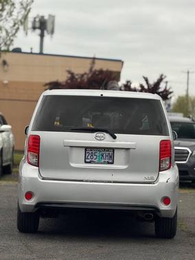 Classic Silver Metallic 2014 Scion xB Release Series 10.0