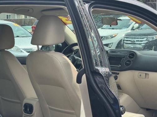 2013 Volkswagen Tiguan SE