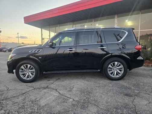 2017 INFINITI QX80 Base