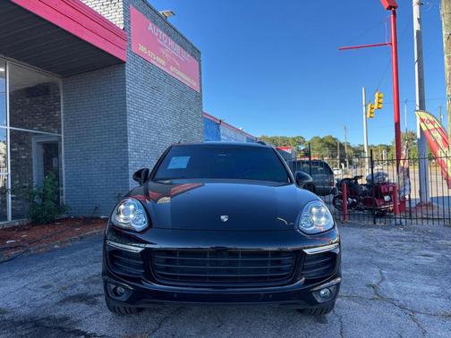 2017 Porsche Cayenne Cayenne