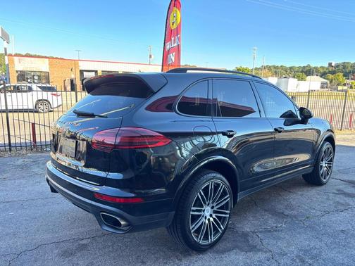 2017 Porsche Cayenne Cayenne