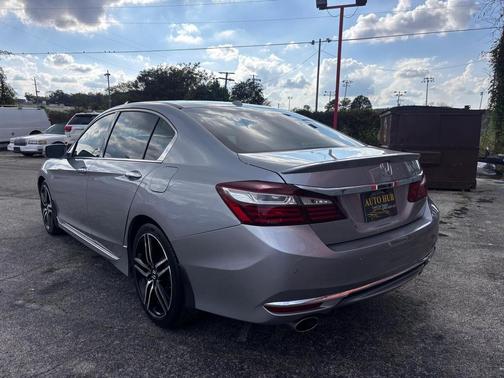 2017 Honda Accord Touring V6