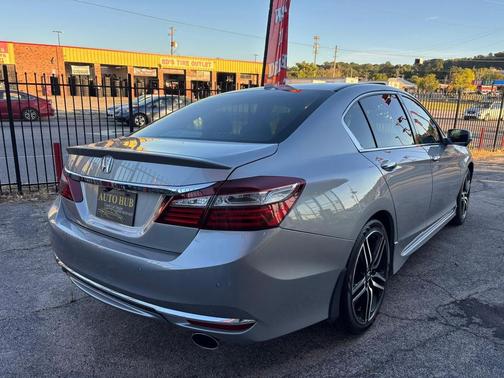 2017 Honda Accord Touring V6