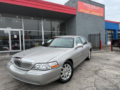 2011 Lincoln Town Car Signature