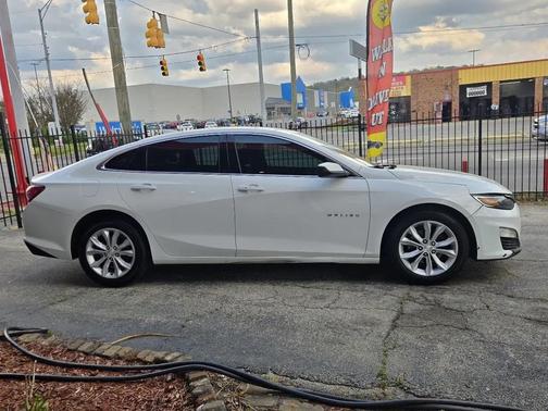 White 2021 Chevrolet Malibu FWD LT