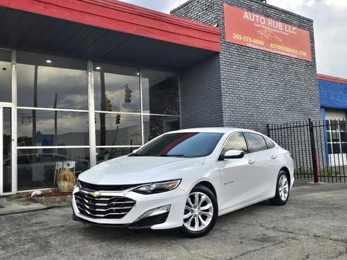White 2021 Chevrolet Malibu FWD LT