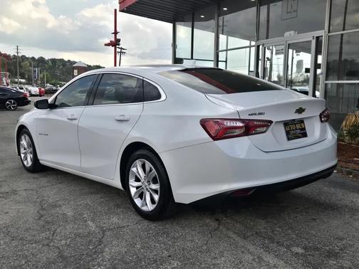 White 2021 Chevrolet Malibu FWD LT
