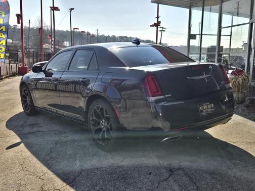 2019 Chrysler 300 S