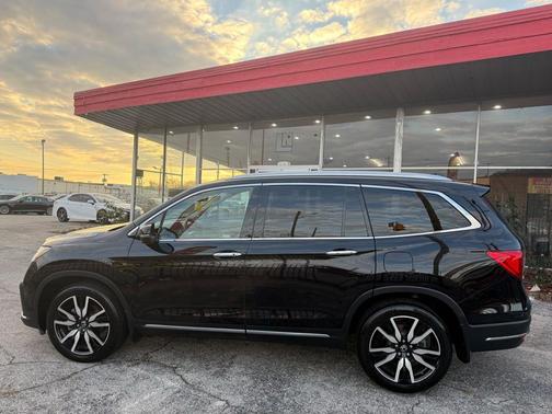 2021 Honda Pilot Touring 8-Passenger