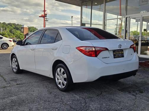 White 2019 Toyota Corolla LE