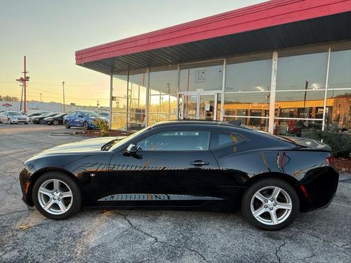 2017 Chevrolet Camaro 1LT