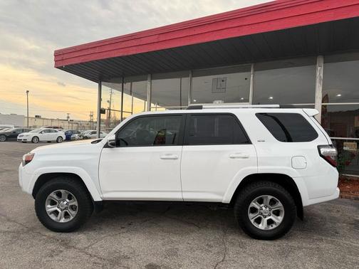 2023 Toyota 4Runner SR5 Premium