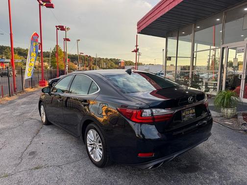 2017 Lexus ES 350 Base