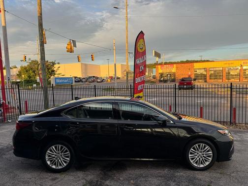 2017 Lexus ES 350 Base