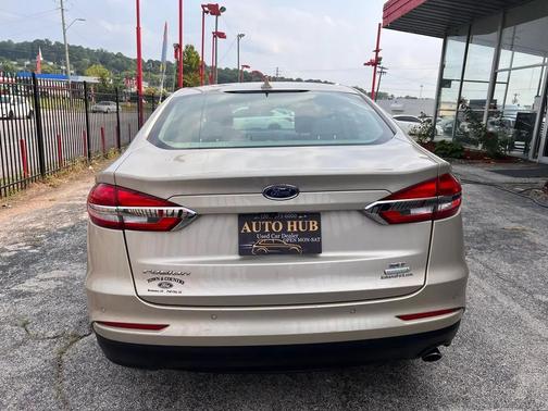 Gold 2019 Ford Fusion SE