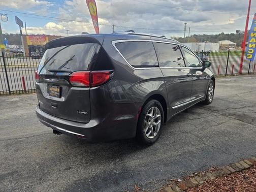 2017 Chrysler Pacifica Limited