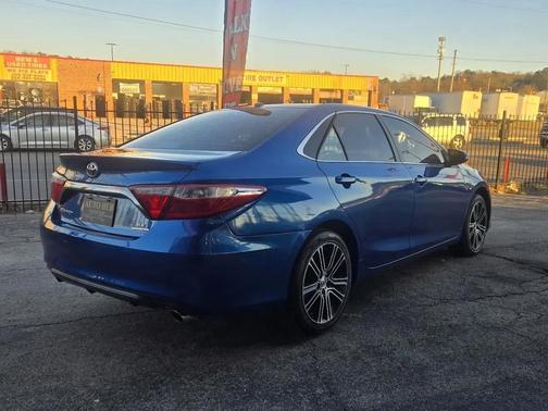 2016 Toyota Camry SE