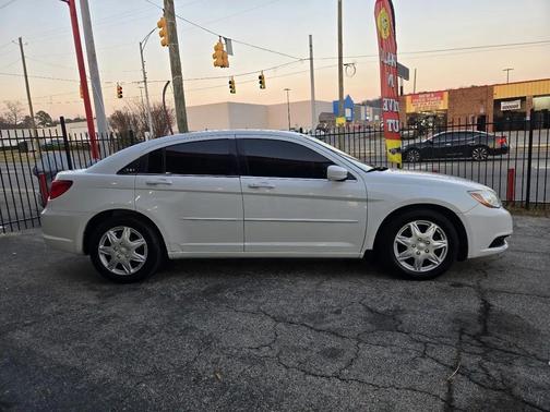2012 Chrysler 200 LX