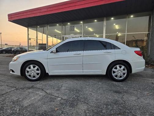 2012 Chrysler 200 LX