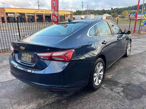 2021 Chevrolet Malibu FWD LT