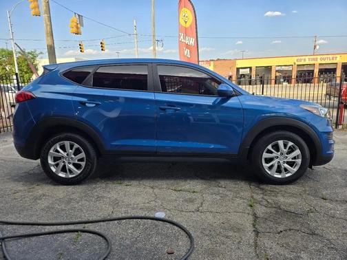 Blue 2019 Hyundai TUCSON SE
