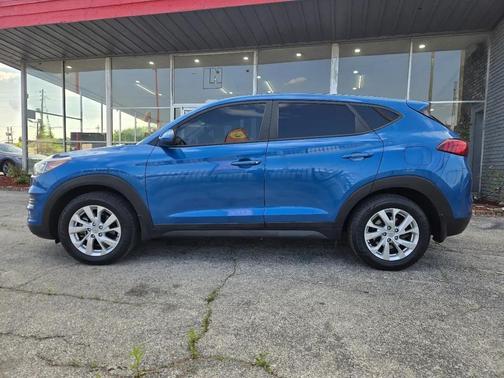 Blue 2019 Hyundai TUCSON SE