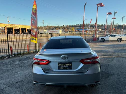 2020 Toyota Camry SE