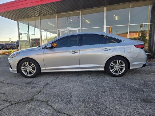 2018 Hyundai SONATA Sport