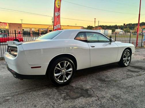 2021 Dodge Challenger SXT
