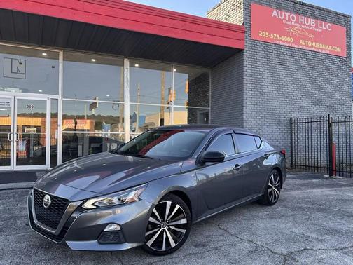 Gray 2020 Nissan Altima SR FWD