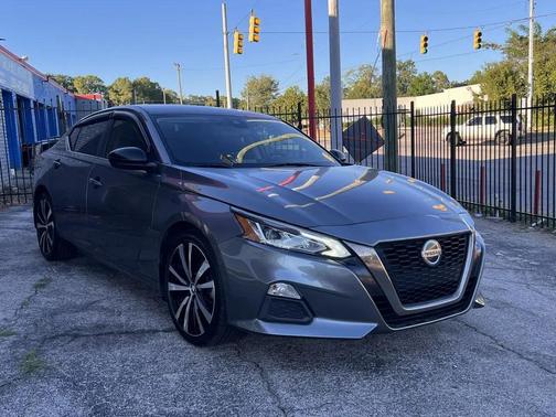 Gray 2020 Nissan Altima SR FWD
