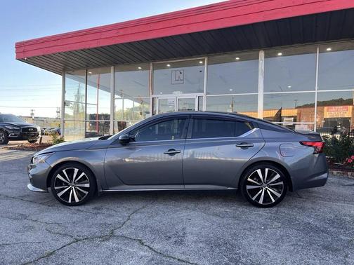 Gray 2020 Nissan Altima SR FWD